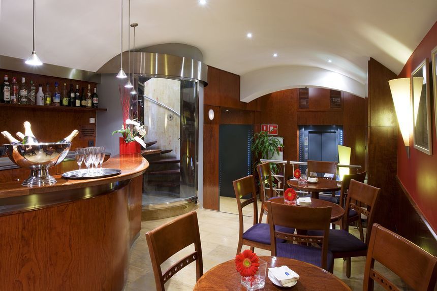 Hotel H10 Raco Del Pi Barcelona Restaurace fotografie
